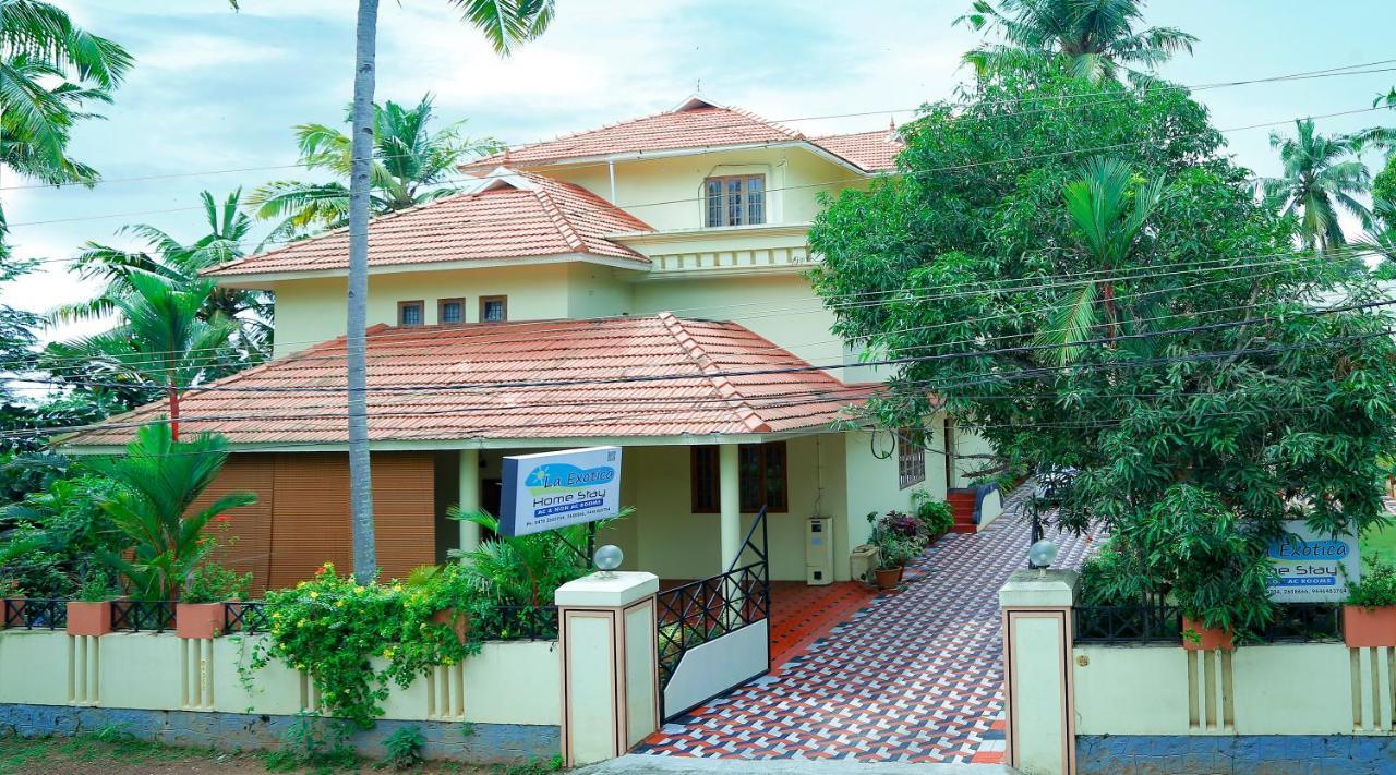 La Exotica Hotel Varkala Bagian luar foto